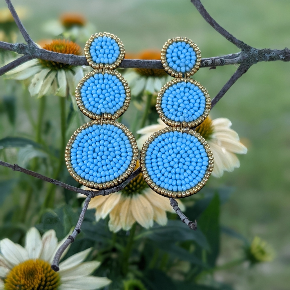 Handmade earrings Made in Mexico by artisan women. Artisanal process. Aztec insp